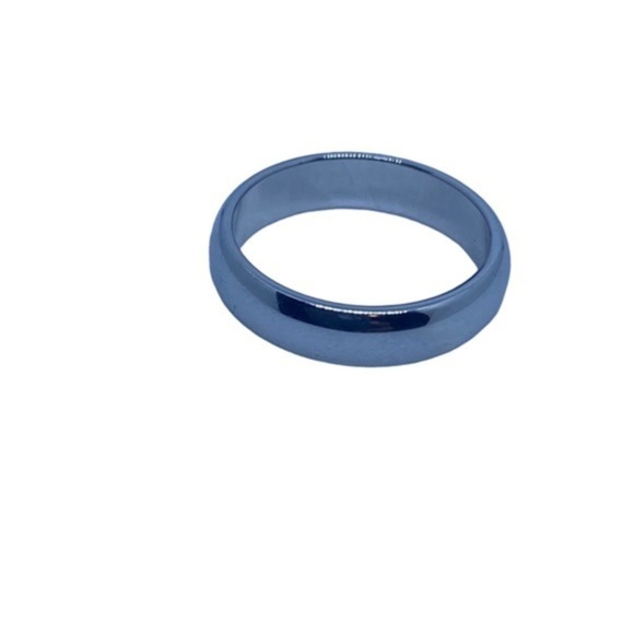 18k Platinum High Polish Plain Done Wedding Band Ring Unisex Size 5.5 - Picture 1 of 7